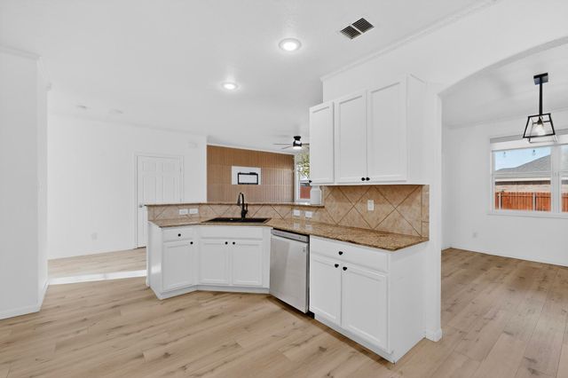 5512 Grenada Drive, Fort Worth, TX 76119