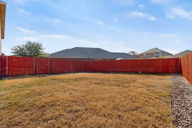 5512 Grenada Drive, Fort Worth, TX 76119