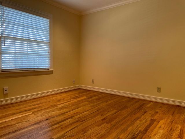 1750 Wroxton Court, Houston, TX 77005