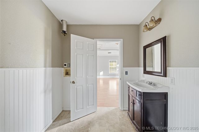 310 S Hickory Street, Nowata, OK 74048