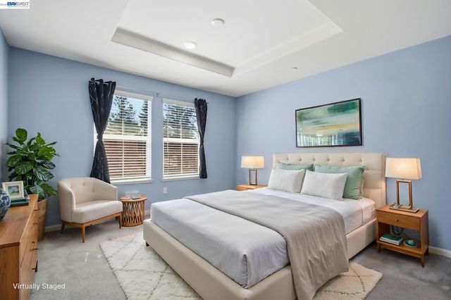 102 Fanuncio Ln, Hayward, CA 94544