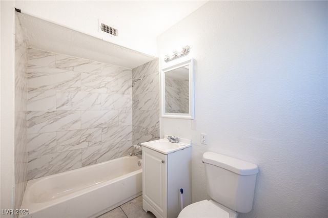 2913 Stewart Avenue, Las Vegas, NV 89101