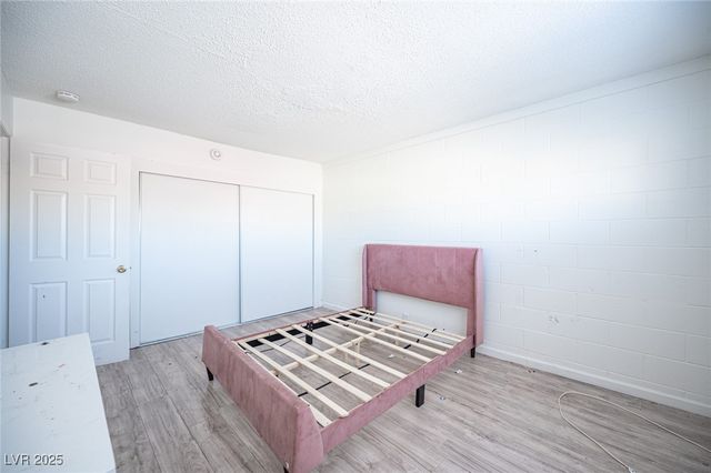 2913 Stewart Avenue, Las Vegas, NV 89101