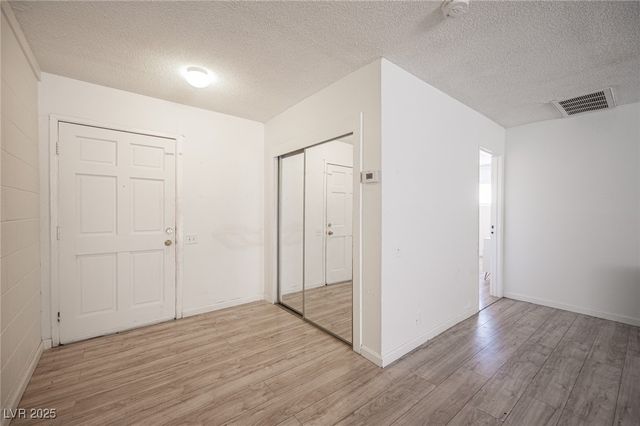 2913 Stewart Avenue, Las Vegas, NV 89101