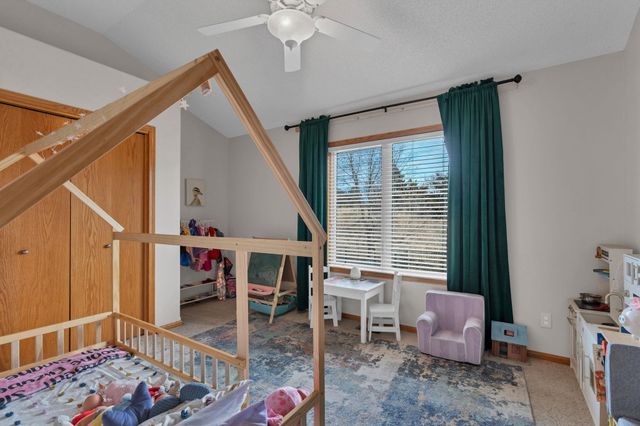 3014 N Brush Creek Cir, Wichita, KS 67205