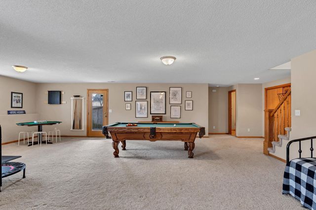 3014 N Brush Creek Cir, Wichita, KS 67205