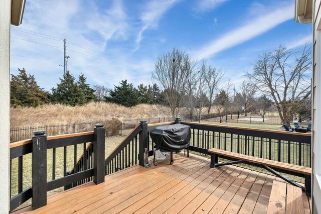 3014 N Brush Creek Cir, Wichita, KS 67205