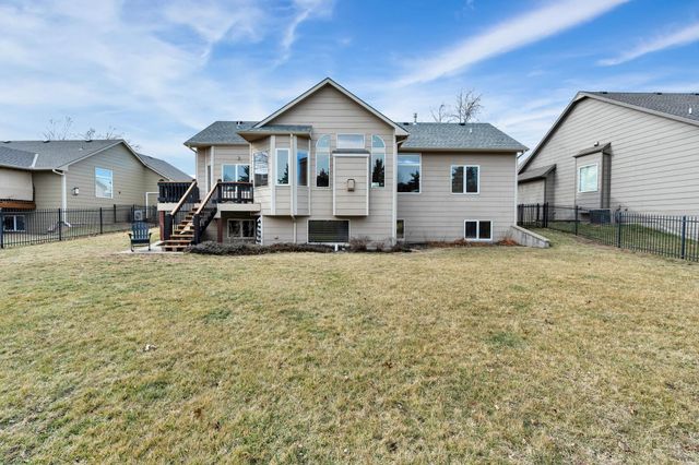 3014 N Brush Creek Cir, Wichita, KS 67205