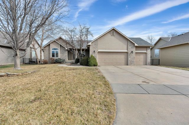 3014 N Brush Creek Cir, Wichita, KS 67205