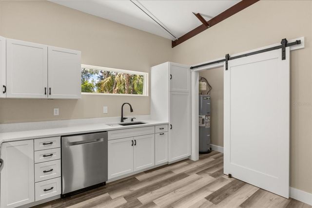 10408 W LARCHWOOD STREET, Homosassa, FL 34448