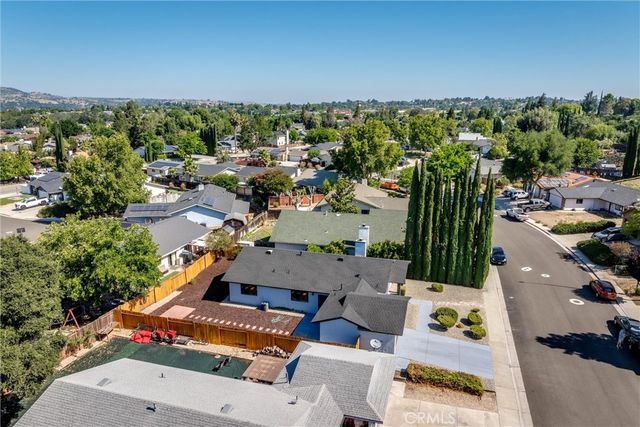 921 Player Lane, Paso Robles, CA 93446