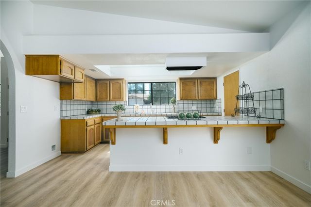 921 Player Lane, Paso Robles, CA 93446