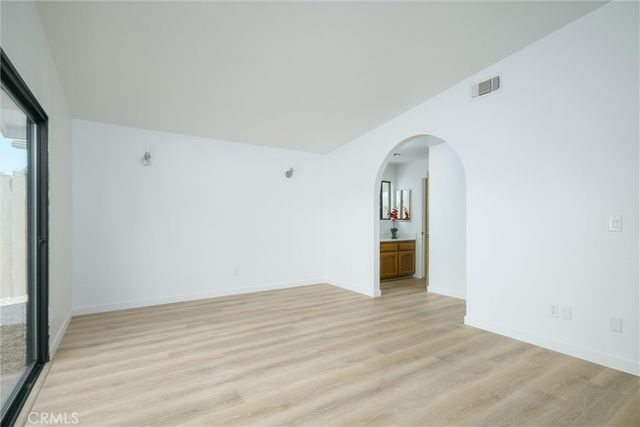 921 Player Lane, Paso Robles, CA 93446