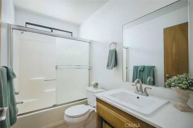 921 Player Lane, Paso Robles, CA 93446