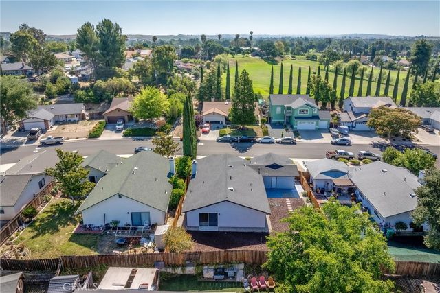 921 Player Lane, Paso Robles, CA 93446
