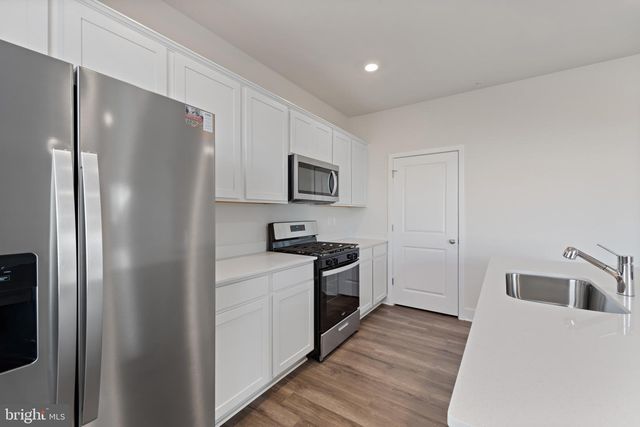 1216 MOLLER AVE, Hagerstown, MD 21740
