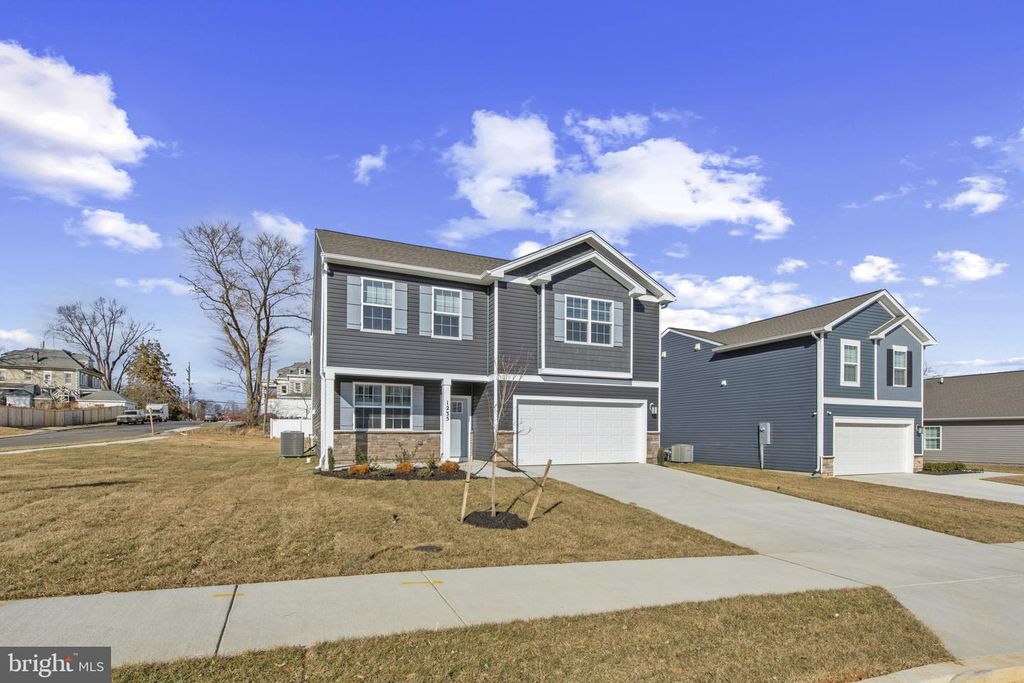 1216 MOLLER AVE, Hagerstown, MD 21740