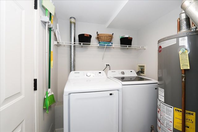 1719 Autumn Avenue B, Schaumburg, IL 60193