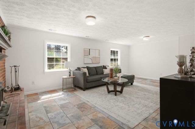 8517 Ironington Ter, Richmond, VA 23227