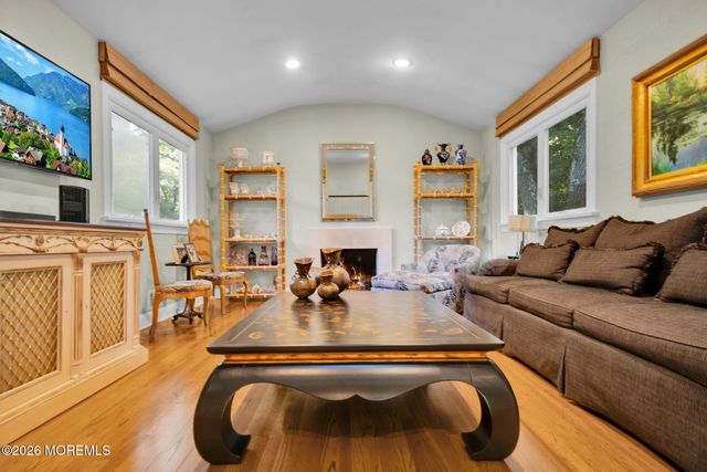 4 Halifax Drive, Morganville, NJ 07751