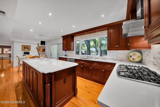 4 Halifax Drive, Morganville, NJ 07751