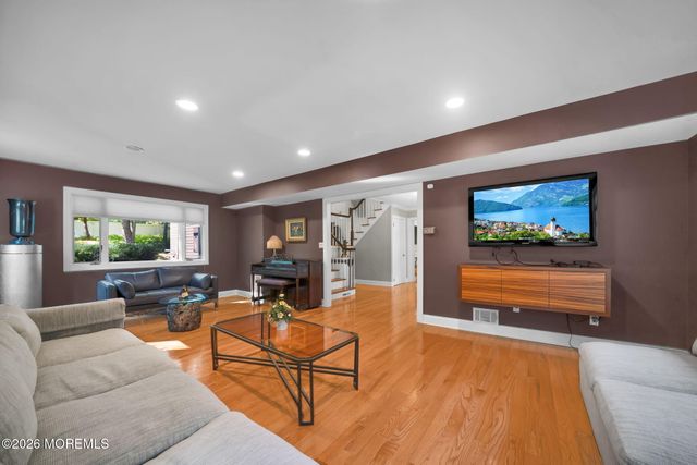 4 Halifax Drive, Morganville, NJ 07751