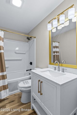 5810 Applegate Ln, Louisville, KY 40219