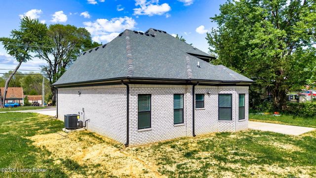 5810 Applegate Ln, Louisville, KY 40219