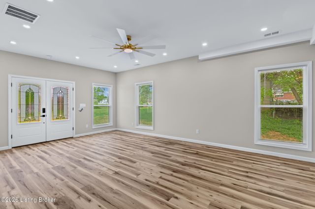 5810 Applegate Ln, Louisville, KY 40219