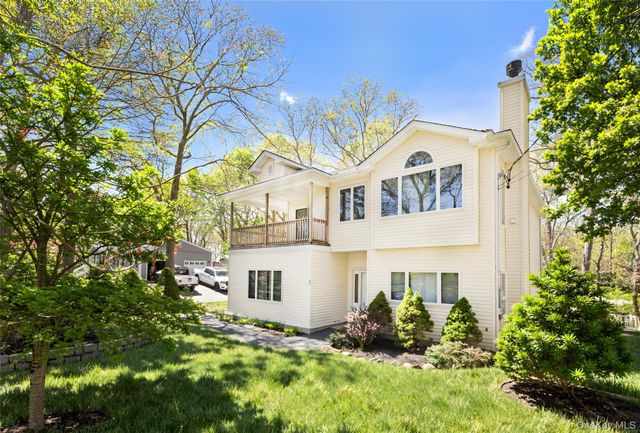 26 19th Street, Wading River, NY 11792