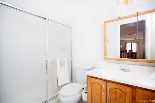 26 19th Street, Wading River, NY 11792