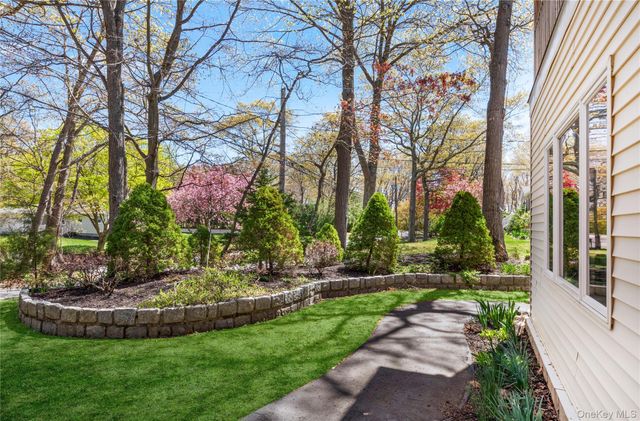 26 19th Street, Wading River, NY 11792