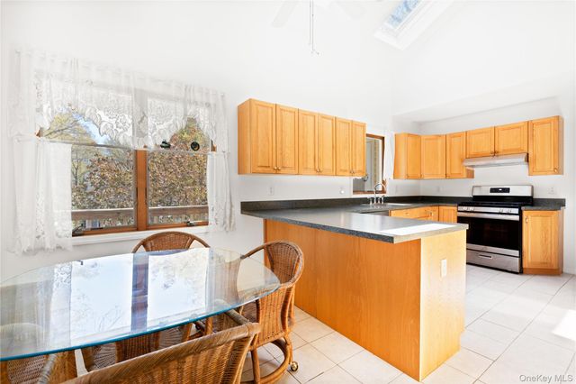 26 19th Street, Wading River, NY 11792