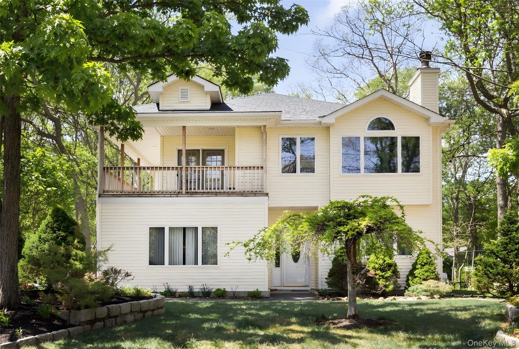 26 19th Street, Wading River, NY 11792