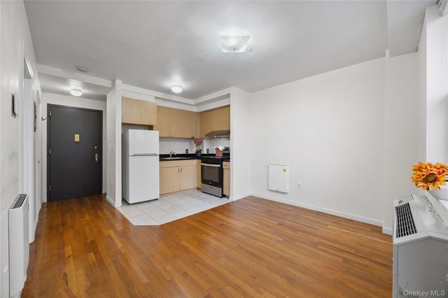 134-38 35th Avenue 3D, Flushing, NY 11354