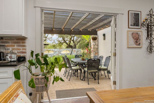 22050 Hanging Oak, San Antonio, TX 78266