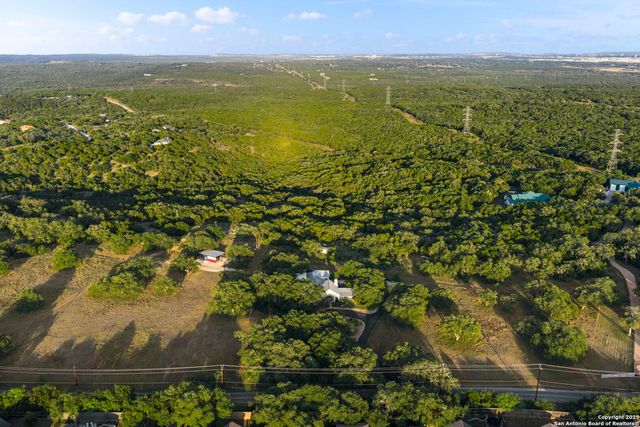 22050 Hanging Oak, San Antonio, TX 78266