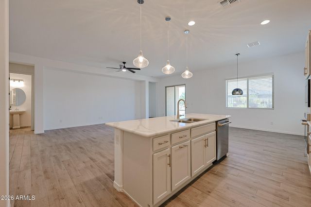 18119 W SILVERWOOD Drive, Goodyear, AZ 85338
