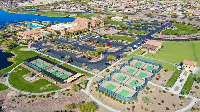 18119 W SILVERWOOD Drive, Goodyear, AZ 85338