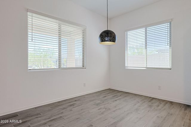 18119 W SILVERWOOD Drive, Goodyear, AZ 85338