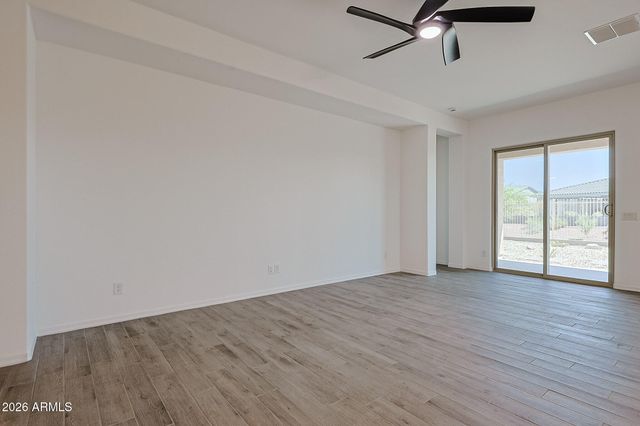 18119 W SILVERWOOD Drive, Goodyear, AZ 85338