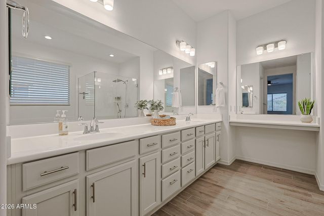 18119 W SILVERWOOD Drive, Goodyear, AZ 85338