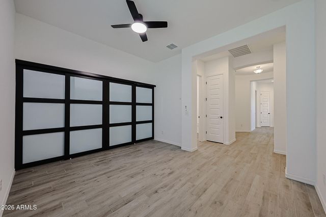18119 W SILVERWOOD Drive, Goodyear, AZ 85338
