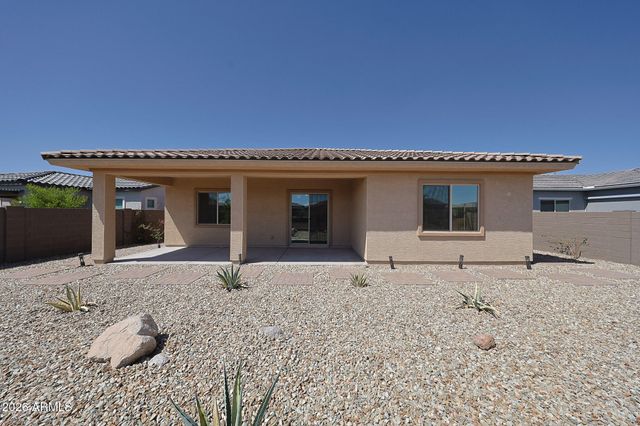18119 W SILVERWOOD Drive, Goodyear, AZ 85338