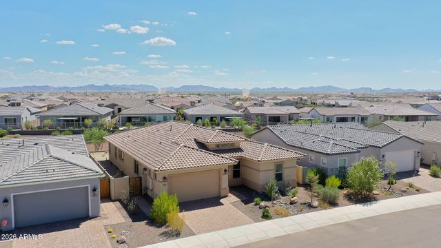 18119 W SILVERWOOD Drive, Goodyear, AZ 85338