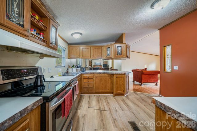 479 McDade Road, Tryon, NC 28782