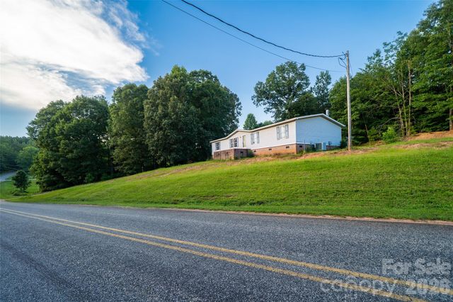 479 McDade Road, Tryon, NC 28782