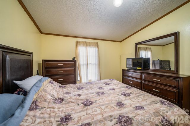 479 McDade Road, Tryon, NC 28782