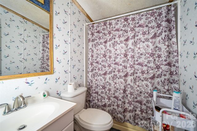 479 McDade Road, Tryon, NC 28782