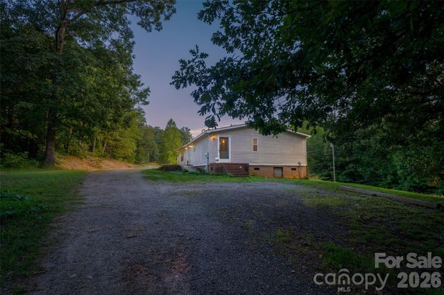 479 McDade Road, Tryon, NC 28782